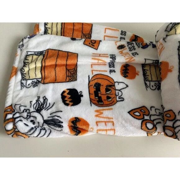Peanuts Halloween BOO Soft Blanket Throw Jack-o-Lantern Snoopy Woodstock 50X70” - Picture 13 of 13